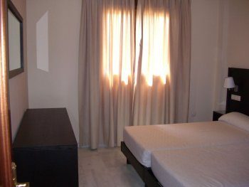 Aparatahotel lux  (1)