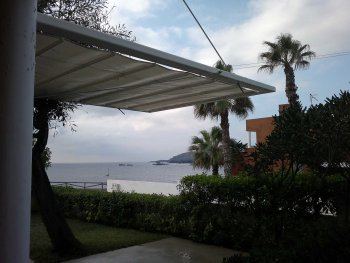 Se alquila chalet en cabo de palos. cartagena. vistas al mar. parcela 400 m2