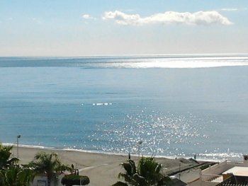 Precioso apartamento 3 dormitorios junto a la playa. málaga capital. wifi