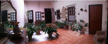 Se alquila apartamentos en casa historica (1)