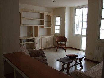 Apartament gaudí, en el centro de sitges, a 3 minutos de la playa. (1)