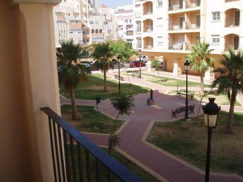 Bonito apartamento en estepona. (1)