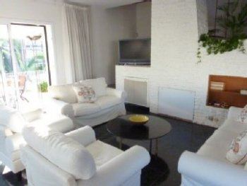 Preciosa villa de 400m2 habitables y 800m2 de jardín con piscina (5)