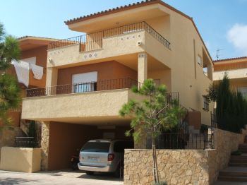 Residencial Estibaliz casa-chalet