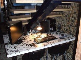 PC en el salon-comedor (wifi en toda la vivienda)
