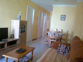 Precioso piso para vacaciones, con gran terraza y gran salon, todas los comodidades, cocina totalmente equipada y baño completo