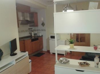 ALQUILO ESTUDIO EN FOZ-PLAYA RAPADOIRA (1)