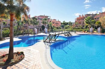 urb. hacienda del sol.- Estepona