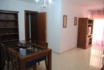 Apartamento amplio con encanto (2)