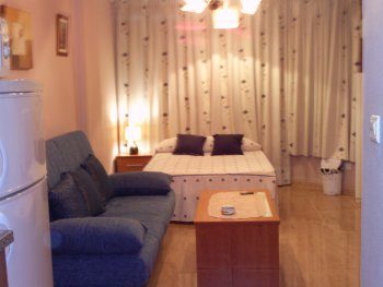ESTUDIO CERCA DE LA PLAYA EN TORRE DEL MAR (1)
