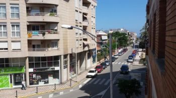 Apartamento cerca de la playa,estacion y commercios (1)