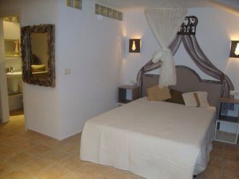 Romántico y acogedor estudio  (2)