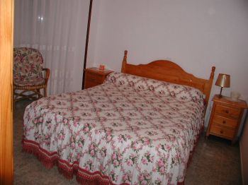 APARTAMENTO CON GARAJE Y PISCINA (5)