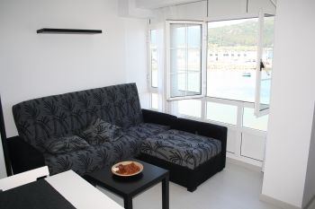 APARTAMENTO ENFRENTE PUERTO (3)