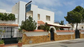 CASA/CHALET PLAYA  LANCON CARBONERAS (2)