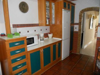 Adosado amplio con jardín