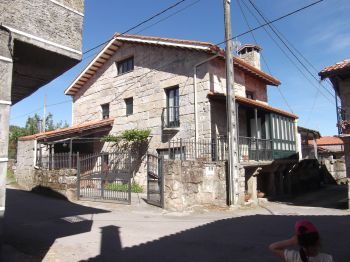 CASA CON GRAN ENCANTO, OURENSE (1)