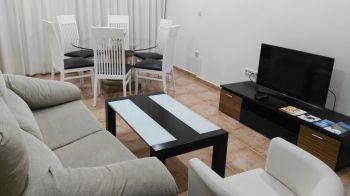Apartamento 2 dormitorios 300m playa 6 personas