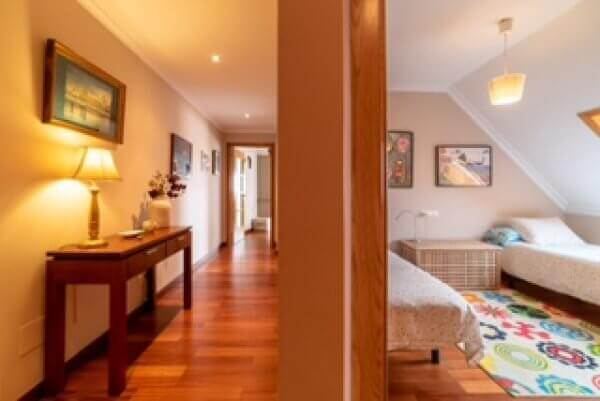 Pasillo y dormitorio doble