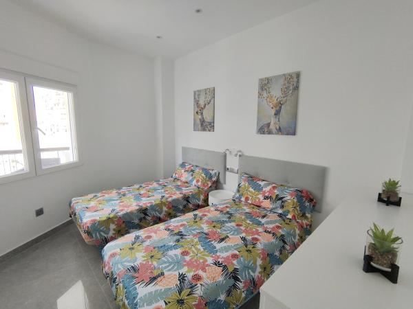 Amplio apartamento al lado de la playa 3 dormitorios, Benidorm (3)