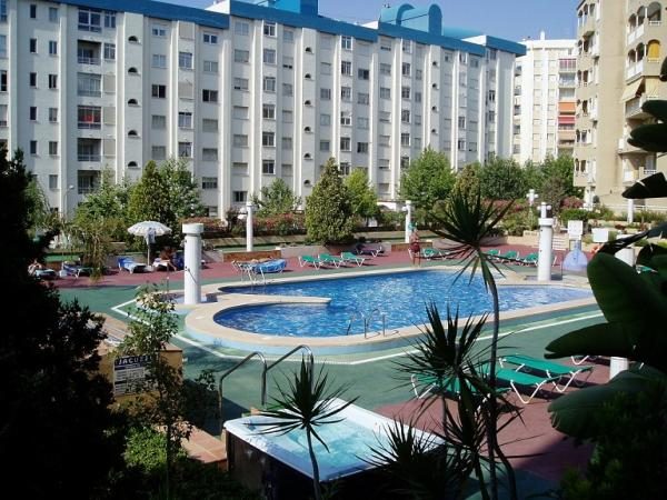 PISCINA CLIMATIZADA