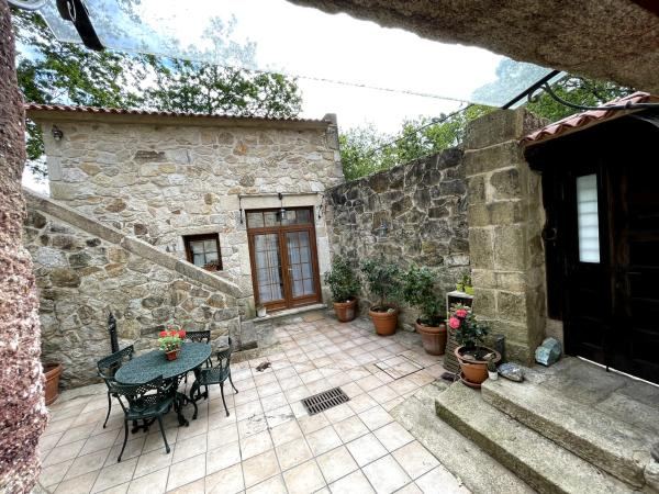 CASITA GALLEGA RÚSTICA AMUEBLADA