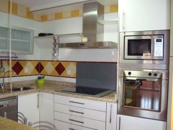 Apartamento o Estudio barato a 5 minutos andando del Puerto Deport (5)