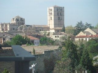 ACOGEDOR APARTAMENTO EN EL CENTRO DE ZAMORA